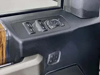 Ford F-150 2019 4x4 XL 4 puertas SuperCrew 5.5 pies. Caja corta