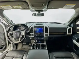 Ford F-150 2019 4x4 XL 4 puertas SuperCrew 5.5 pies. Caja corta