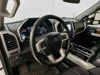 Ford F-150 2019 4x4 XL 4 puertas SuperCrew 5.5 pies. Caja corta