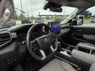 Toyota Tundra 2023 4x2 Limited 4 puertas CrewMax Cab Pickup LB