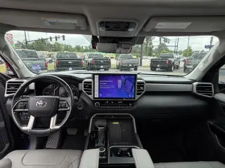 Toyota Tundra 2023 4x2 Limited 4 puertas CrewMax Cab Pickup LB