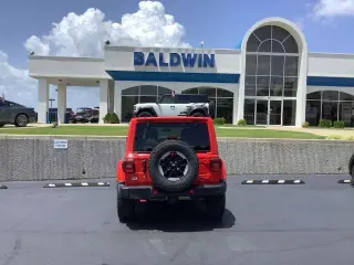 Jeep Wrangler Unlimited 2018 4x4 Rubicon 4 puertas SUV (lanzamiento a mitad de año)