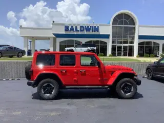Jeep Wrangler Unlimited 2018 4x4 Rubicon 4 puertas SUV (lanzamiento a mitad de año)