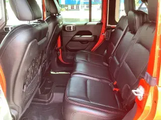 Jeep Wrangler Unlimited 2018 4x4 Rubicon 4 puertas SUV (lanzamiento a mitad de año)