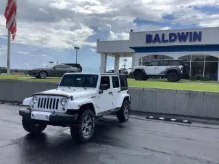 Jeep Wrangler Unlimited 2016 4x4 Sahara 4 puertas SUV