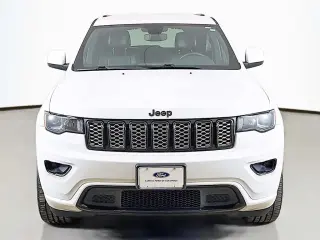 Jeep Grand Cherokee 2018 4x4 Laredo 4 puertas SUV