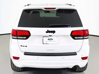 Jeep Grand Cherokee 2018 4x4 Laredo 4 puertas SUV