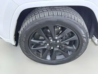 Jeep Grand Cherokee 2018 4x4 Laredo 4 puertas SUV