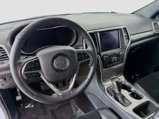 Jeep Grand Cherokee 2018 4x4 Laredo 4 puertas SUV
