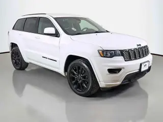Jeep Grand Cherokee 2018 4x4 Laredo 4 puertas SUV