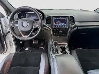 Jeep Grand Cherokee 2018 4x4 Laredo 4 puertas SUV