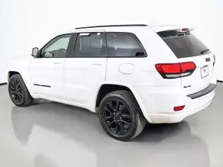 Jeep Grand Cherokee 2018 4x4 Laredo 4 puertas SUV