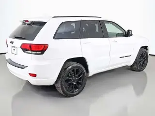 Jeep Grand Cherokee 2018 4x4 Laredo 4 puertas SUV
