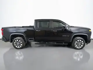 Chevrolet Silverado 2500HD 2021 4x4 Custom 4 puertas Cabina Crew SB