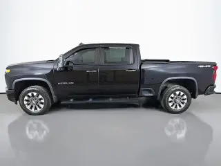 Chevrolet Silverado 2500HD 2021 4x4 Custom 4 puertas Cabina Crew SB