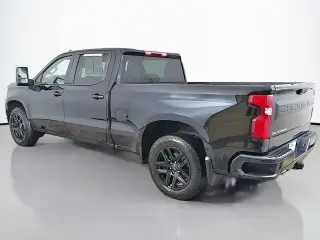Chevrolet Silverado 1500 2024 4x4 RST 4 puertas Cabina Crew 5.8 pies. Caja corta