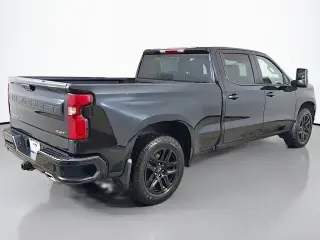 Chevrolet Silverado 1500 2024 4x4 RST 4 puertas Cabina Crew 5.8 pies. Caja corta