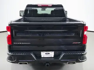 Chevrolet Silverado 1500 2024 4x4 RST 4 puertas Cabina Crew 5.8 pies. Caja corta