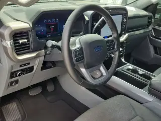 Ford F-150 2024 4x2 XLT 4 puertas SuperCrew 5.5 pies. SB
