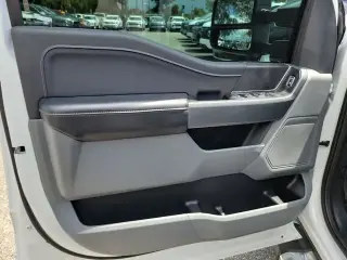 Ford F-150 2024 4x2 XLT 4 puertas SuperCrew 5.5 pies. SB