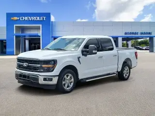 Ford F-150 2024 4x2 XLT 4 puertas SuperCrew 5.5 pies. SB