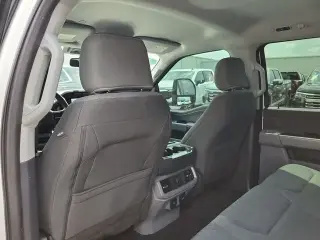 Ford F-150 2024 4x2 XLT 4 puertas SuperCrew 5.5 pies. SB