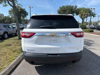 Chevrolet Traverse 2021 LT Tela 4 puertas SUV con 1LT