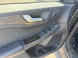 Ford Escape Híbrido 2020 Titanium 4 puertas SUV