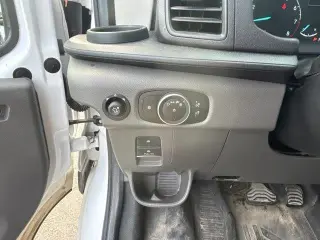 Furgoneta de Carga Ford Transit 2022 250 3 puertas SWB Techo Bajo