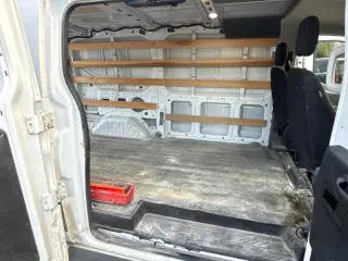 Furgoneta de Carga Ford Transit 2022 250 3 puertas SWB Techo Bajo