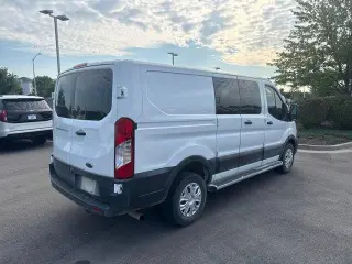 Furgoneta de Carga Ford Transit 2022 250 3 puertas SWB Techo Bajo