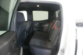 Chevrolet Colorado 2023 4x4 Z71 4 puertas Crew Cab 5 pies. SB