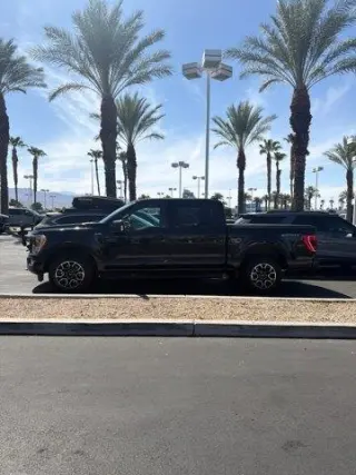Ford F-150 2023 4x2 XLT 4 puertas SuperCrew 5.5 pies. SB