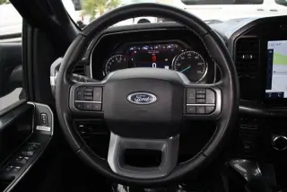 Ford F-150 2023 4x2 XLT 4 puertas SuperCrew 5.5 pies. SB