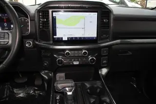 Ford F-150 2023 4x2 XLT 4 puertas SuperCrew 5.5 pies. SB