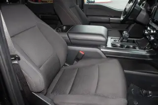 Ford F-150 2023 4x2 XLT 4 puertas SuperCrew 5.5 pies. SB