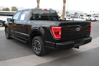 Ford F-150 2023 4x2 XLT 4 puertas SuperCrew 5.5 pies. SB