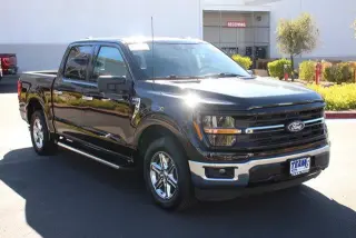 Ford F-150 2025 4x2 XLT 4 puertas SuperCrew 5.5 pies SB
