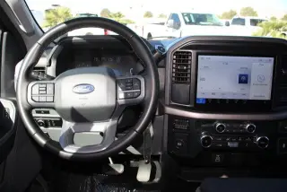 Ford F-150 2025 4x2 XLT 4 puertas SuperCrew 5.5 pies SB