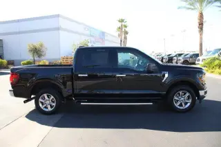 Ford F-150 2025 4x2 XLT 4 puertas SuperCrew 5.5 pies SB
