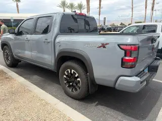 Nissan Frontier 2024 4x2 PRO-X 4 puertas Cabina Doble 5 pies. Caja corta