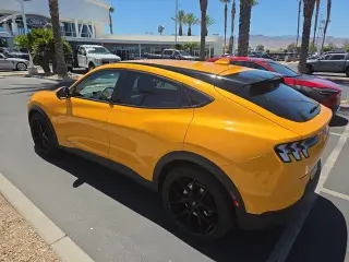 Ford Mustang Mach-E 2022 Select 4 puertas SUV