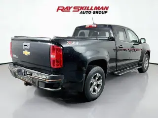 Chevrolet Colorado 2015 4x4 Z71 Cabina Crew 4 puertas 5 pies. Caja corta