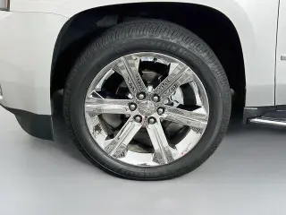 GMC Yukon 2019 4x4 Denali 4 puertas SUV