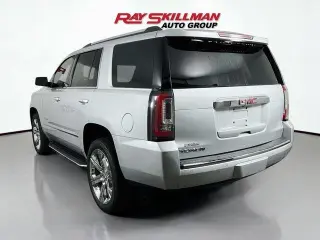 GMC Yukon 2019 4x4 Denali 4 puertas SUV