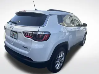 Jeep Compass 2023 4x4 Latitude Lux 4 puertas SUV