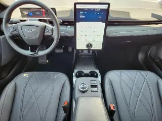 Ford Mustang Mach-E 2024 AWD Select 4 puertas SUV