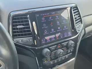 Jeep Grand Cherokee 2021 4x2 Laredo E 4 puertas SUV