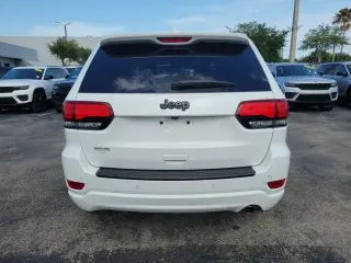 Jeep Grand Cherokee 2021 4x2 Laredo E 4 puertas SUV