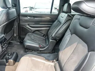 Jeep Grand Cherokee L 2024 4x4 Laredo 4 puertas SUV